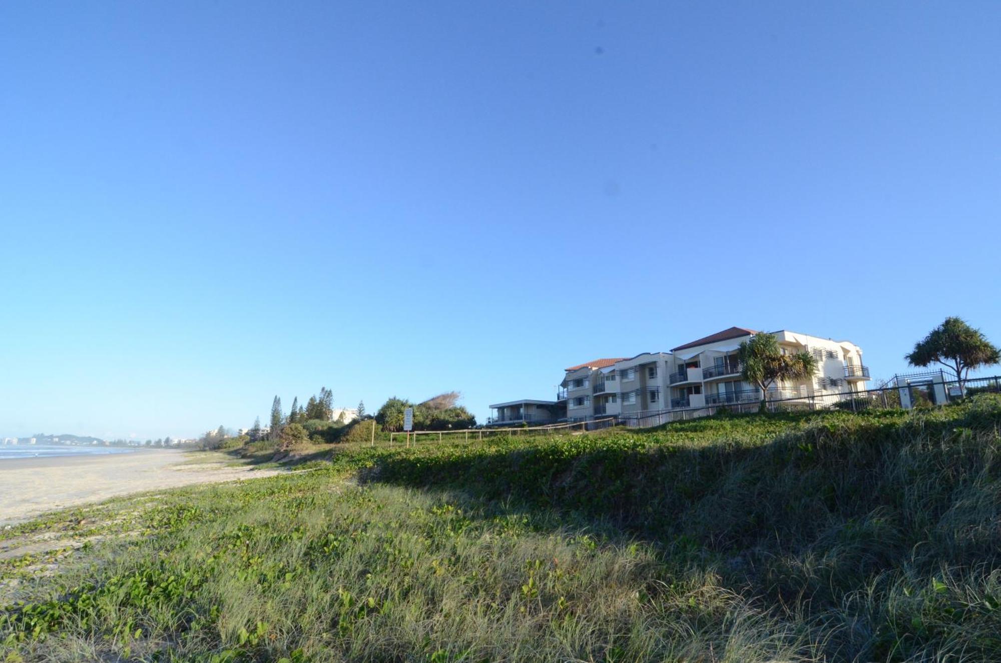 Golden Riviera Absolute Beachfront Resort Gold Coast Exteriér fotografie