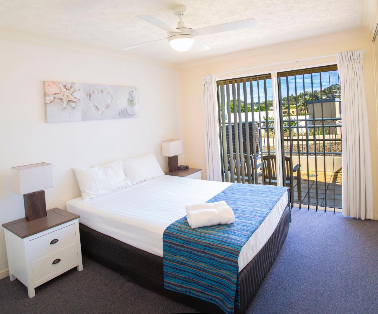 Golden Riviera Absolute Beachfront Resort Gold Coast Exteriér fotografie
