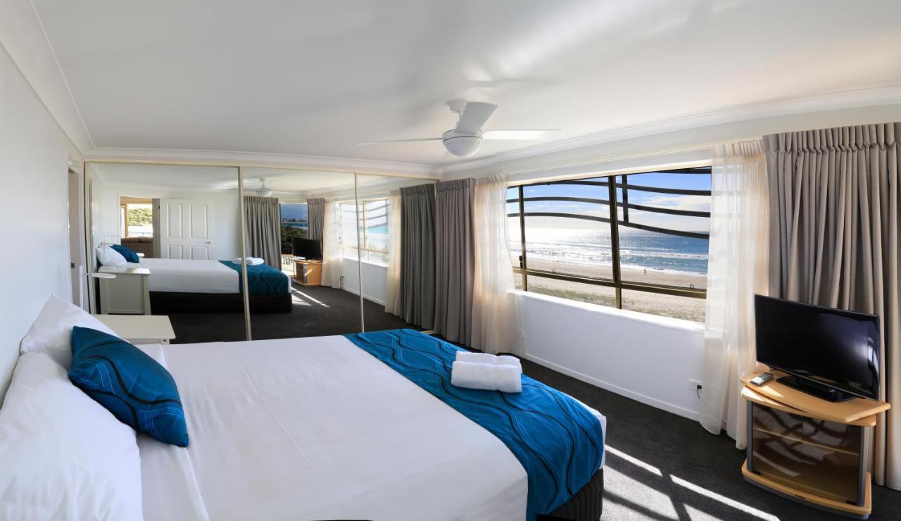 Golden Riviera Absolute Beachfront Resort Gold Coast Exteriér fotografie