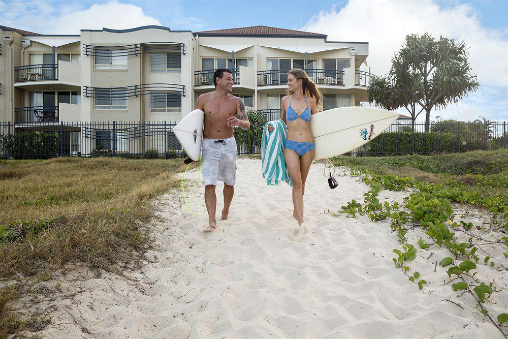 Golden Riviera Absolute Beachfront Resort Gold Coast Exteriér fotografie